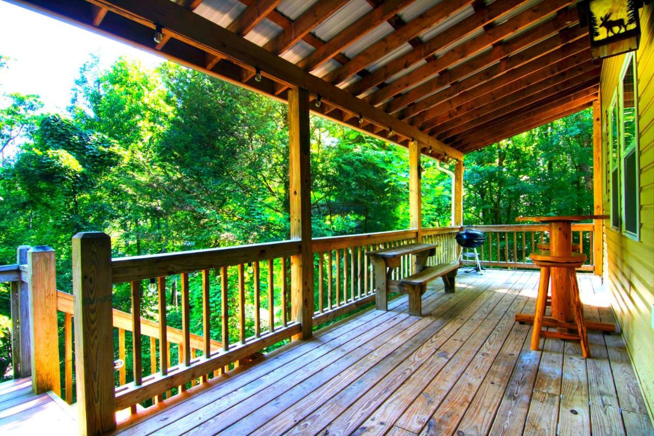 Cozy Retreat - Hot Tub, Fireplace & Fire Pit Hébergement de vacances