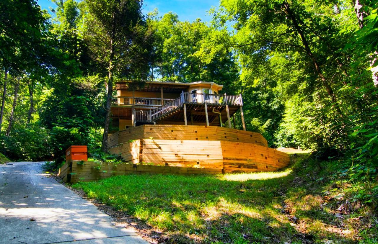 Cozy Retreat - Hot Tub, Fireplace & Fire Pit Сasa de vacaciones